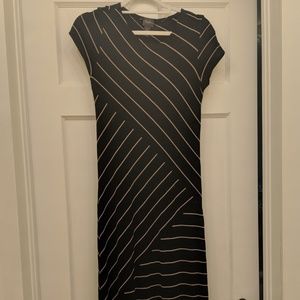 Long black stripped dess